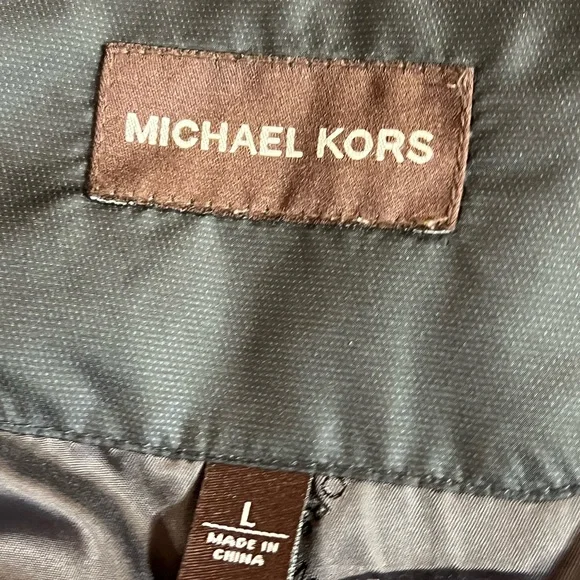 NWOT Michael Kors Black Puffer Vest Size Large - Picture 12 of 14